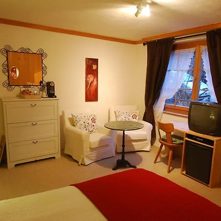 Alpenrose Mit Gourmet-restaurant Azalee Hotel Gstaad