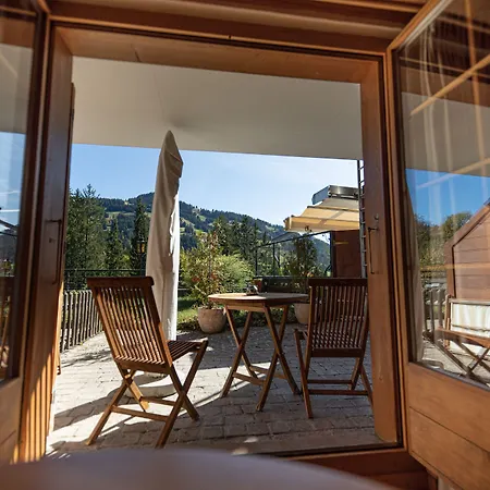 Alpenrose Mit Gourmet-restaurant Azalée 4*