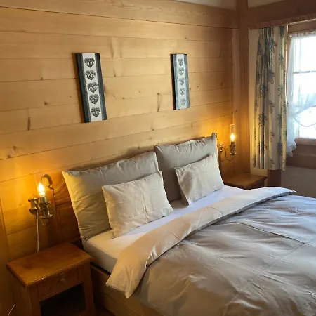 Alpenrose Mit Gourmet-restaurant Azalee 4* Gstaad