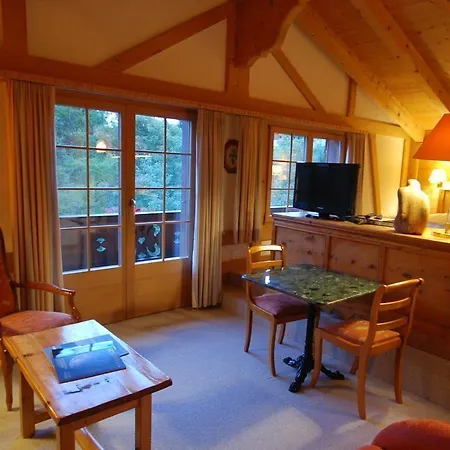 Otel Alpenrose Mit Gourmet-restaurant Azalee Gstaad