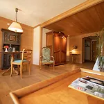 호텔 Alpenrose Mit Gourmet-restaurant Azalee