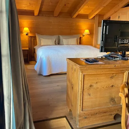 Alpenrose Mit Gourmet-restaurant Azalee Hotell Gstaad